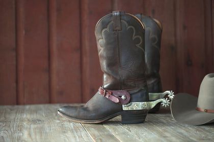Spurs & Spur Straps